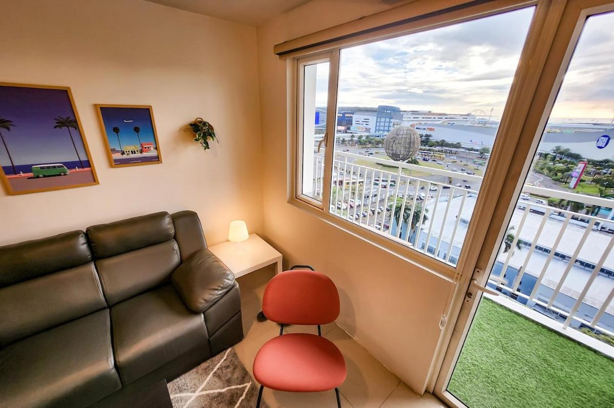 Amazing View 2br Moa, 98 Sqm Xbox 200mbps, Printer