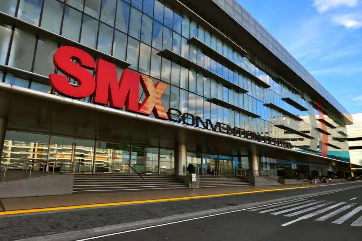 Amazing View 2br Moa, 98 Sqm Xbox 200mbps, Printer Manila